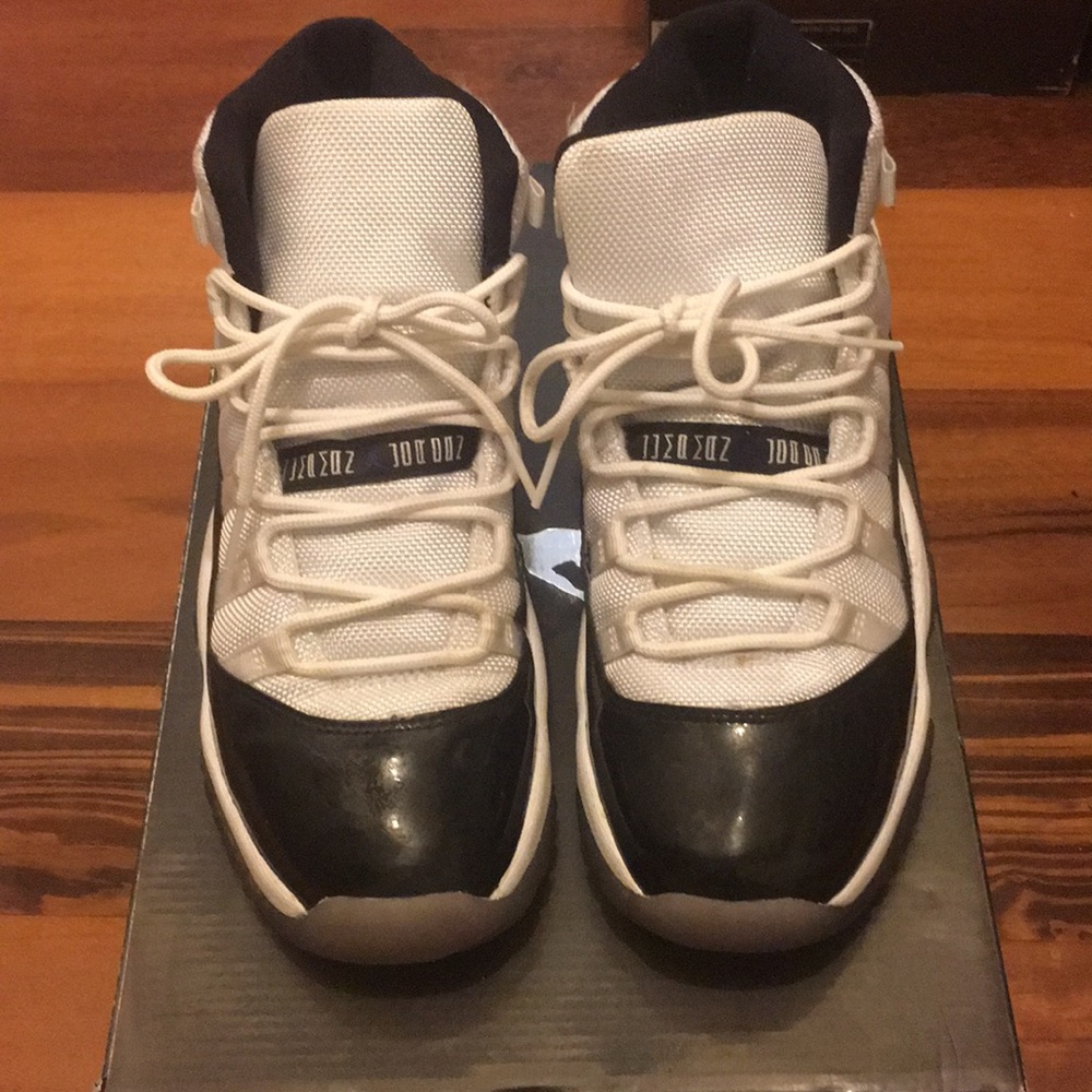 AIR JORDAN 11 RETRO (GS) "CONCORD 2011 RELEASE